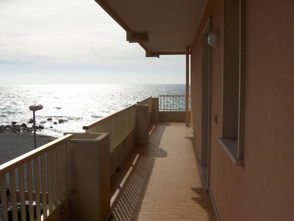 Appartamento Giardino Ventimiglia Luaran gambar
